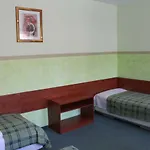 Akme Nocleg ze śniadaniem 3*