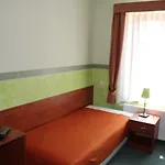 Nocleg ze śniadaniem Akme 3*