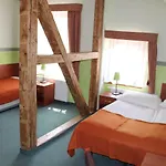 Akme Bed & Breakfast 3*