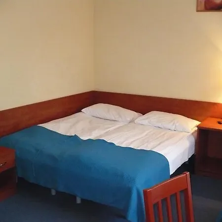 فندق مبيت وإفطار Akme 3*