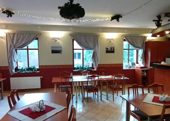 住宿加早餐酒店 Akme Stronie Śląskie